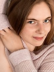 Alice Wonder strips naked sitting on her commode