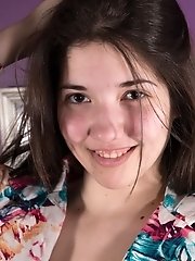 Virgin takes off tights in room to play